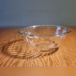 Vintage Pyrex #325 Clear Wavy/Scalloped Nesting Glass Mixing Bowl 2-1/2 Qt